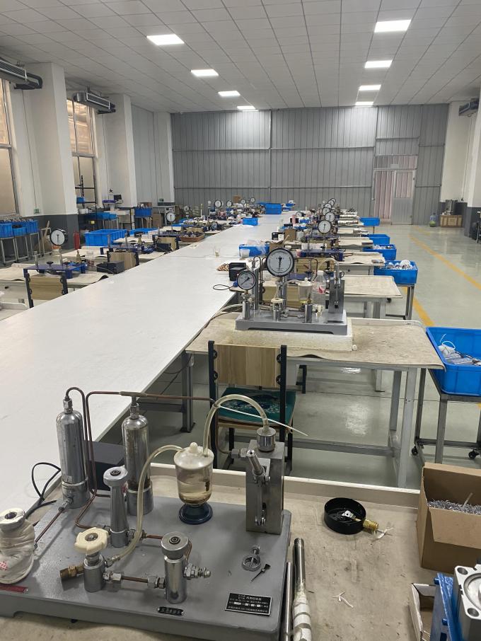 Qingdao Dazefengyang Meter& Welding Instruments Co., Ltd. جولة في المعمل