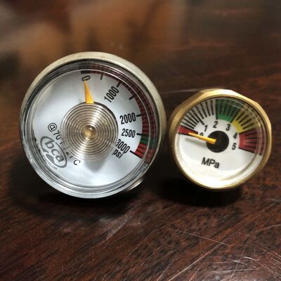 مقياس ضغط الغاز الصناعي ومقاييس الضغط مع معايرة خاصة بالغاز من أجل السلامة الحرجة والأداء المقاوم للتسرب